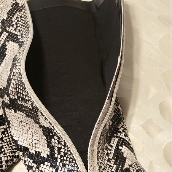 NEW LISTING!!!!! - Picture 5 of 5